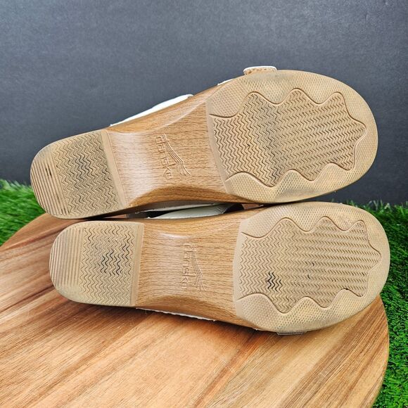 Dansko Sophie White Leather Sandals Double Strap Buckle Wedge Size 39 8.5-9 - Picture 10 of 11